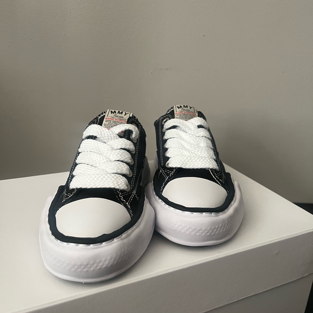 Maison Mihara Yasuhiro Peterson
OG Sole Canvas Low size 4